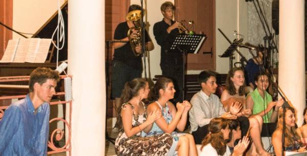 Βραδιές νέων μουσικών στην Ελεήστρια