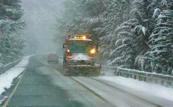 Σοβαρά προβλήματα λόγω χιονόπτωσης στους δρόμους της Πελοποννήσου