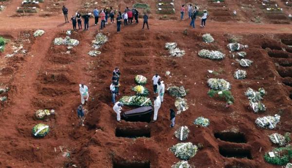 Βραζιλία - Covid-19: Πάνω από 70.000 οι νεκροί μόνο τον Απρίλιο