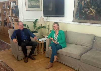 Συνάντηση Νίκα - Ντίντα με φόντο τον Δήμο Καλαμάτας;