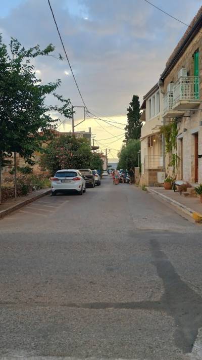 Αφηγητές ανεκδότων για τον υπερτουρισμό στη Μεσσηνία