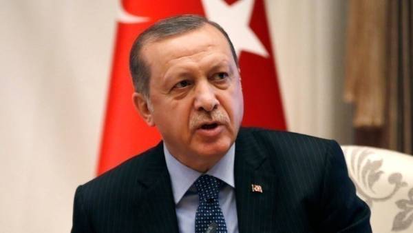 Επιμένει ο Ερντογάν για ζώνη ασφαλείας από τη Δύση ως την Ανατολή στη Συρία