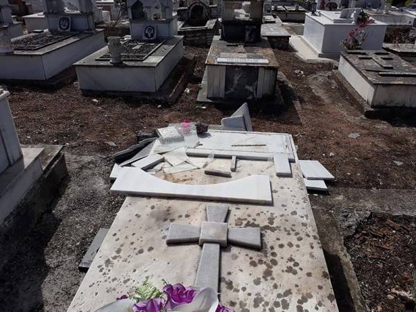 Μεσσηνία: Ζημιές και κλοπές στο νεκροταφείο στο Πλατύ