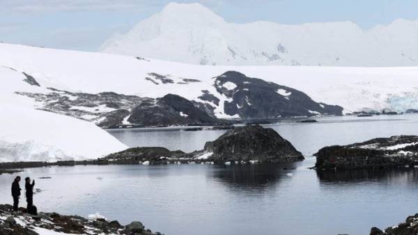 Ανταρκτική: Οι πάγοι συρρικνώθηκαν φέτος περισσότερο από ποτέ