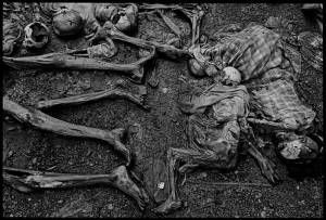 20 σοκαριστικές φωτογραφίες από τη γενοκτονία στη Ρουάντα