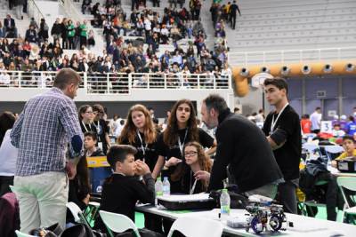 Μεσσηνιακές διακρίσεις στο διαγωνισμό Ρομποτικής στο Γαλάτσι