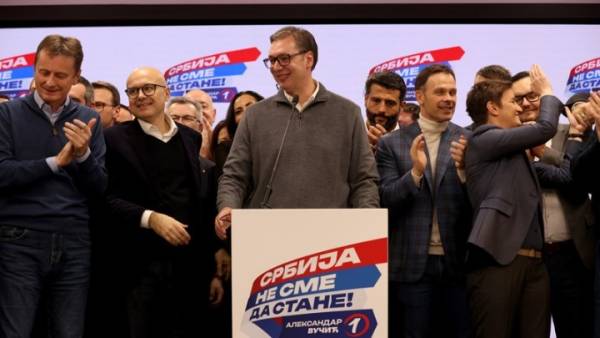 Σερβία: Θρίαμβος του κόμματος του Αλ. Βούτσιτς στις βουλευτικές εκλογές (βίντεο)