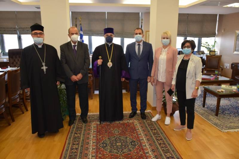 Ο Αρχιεπίσκοπος των Αρμενίων στο δήμαρχο Καλαμάτας