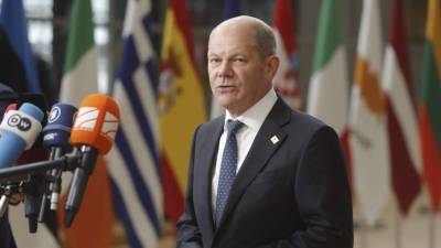 Αποκάλυψη Σολτς: Η Ελλάδα στέλνει και τεθωρακισμένα στην Ουκρανία