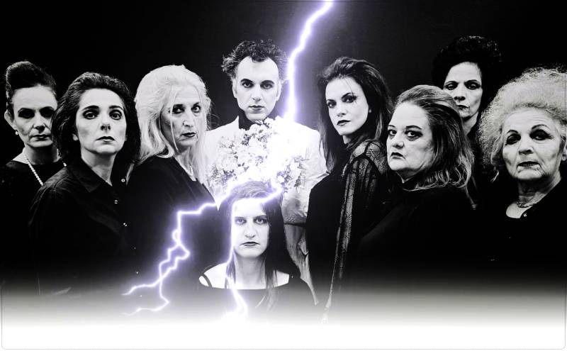 «Συν Ενα – Μιχάλης Τούμπουρος»: Πρεμιέρα της παράστασης “Η τελετή” στο Πνευματικό Κέντρο Καλαμάτας