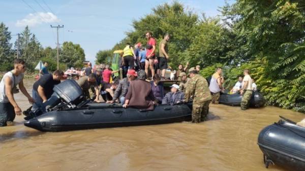 Θεσσαλία: Στους 15 οι νεκροί από τις πλημμύρες - Ταυτοποιήθηκε 42χρονος στον Παγασητικό