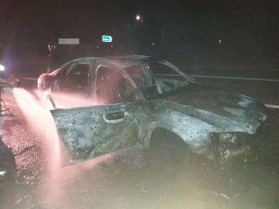 Φωτιά σε αυτοκίνητο στον δρόμο Κυπαρισσίας - Φιλιατρών