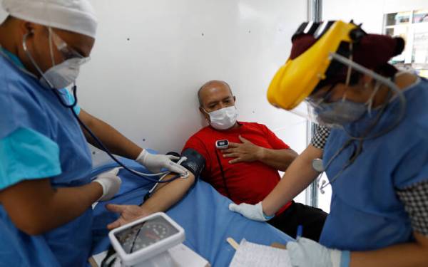 Κορονοϊός: Θετικοί στον ιό ακόμα 60 εργαζόμενοι σε νοσοκομεία στο Μεξικό