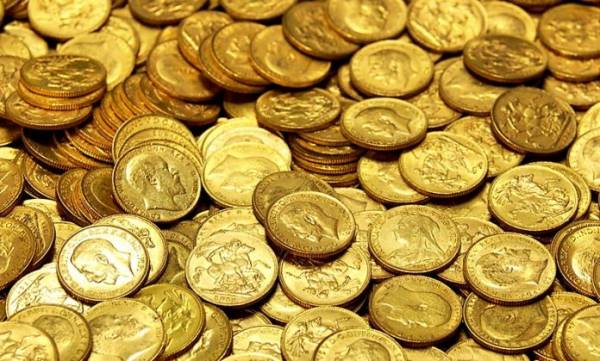 Απίστευτη καταγγελία στο Βόλο: Ηλικιωμένος κατήγγειλε ότι του έκλεψαν από το σπίτι 1,3 εκατ. ευρώ και 400 χρυσές λίρες Αγγλίας