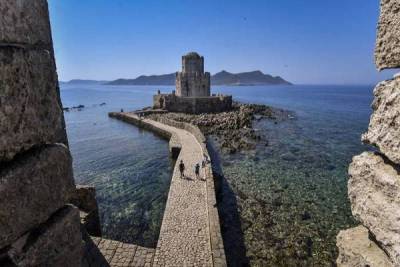 Διαμαρτυρία για τη μη φωταγώγηση του Κάστρου Μεθώνης