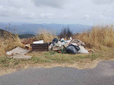 Θυμίζει χωματερή