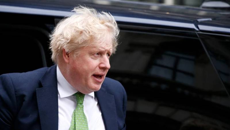 Τζόνσον: Προετοιμαστείτε για εκατομμύρια πρόσφυγες από την Ουκρανία