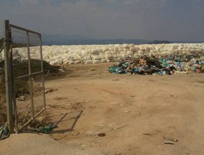 Διαμαρτυρία για τη φωτιά στον σκουπιδότοπο Πύλου