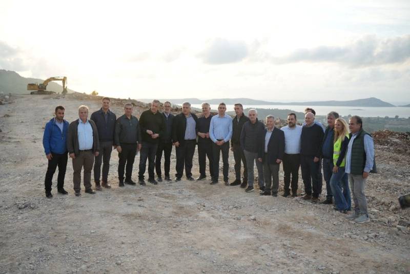 Οι καθυστερήσεις δημοσίων έργων που διαβρώνουν την αξιοπιστία