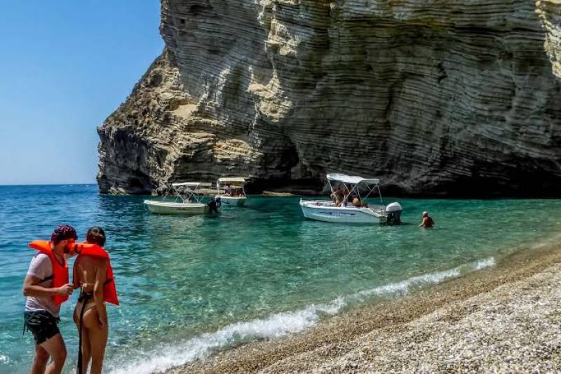 Τουρισμός για Όλους 2026-2027: Εως την Παρασκευή η προθεσμία για αιτήσεις