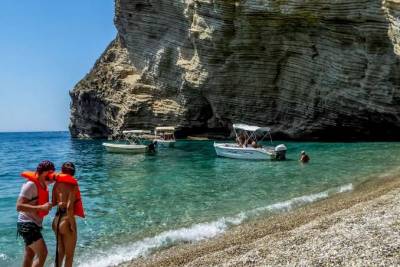 Τουρισμός για Όλους 2026-2027: Εως την Παρασκευή η προθεσμία για αιτήσεις