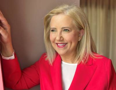 Απάντηση Πιπίνας Κουμάντου σε Βασίλη Τζαμουράνη