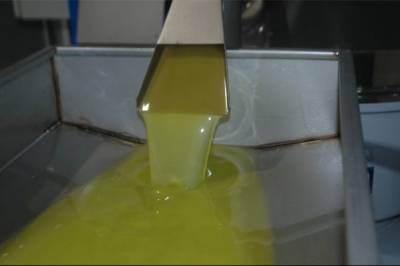 Επιδοτήσεις για ελαιοτριβεία και αποστακτήρια από το Leader