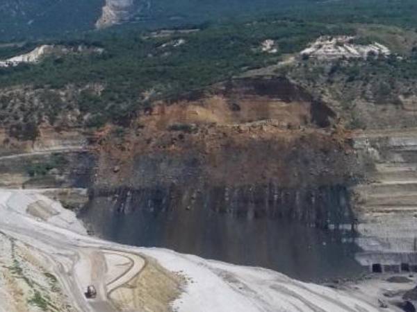 Κατολίσθηση σε ιδιωτικό ορυχείο λιγνίτη στο Προσήλιο Κοζάνης - δεν κινδύνευσαν οι εργαζόμενοι