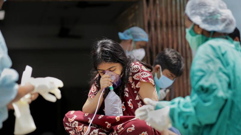 Πάνω από 4.000 θάνατοι από κορονοϊό μέσα σε ένα 24ωρο στην Ινδία