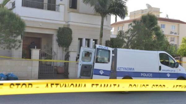 Κύπρος: Ελουσε τους θείους του με βενζίνη και τους έβαλε φωτιά - Νεκρός ο 59χρονος