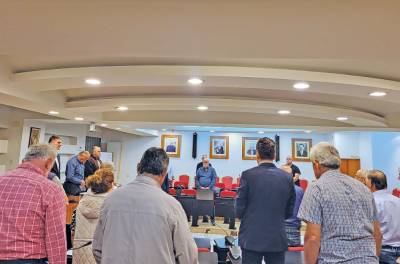 Δημοτικό Συμβούλιο Μεσσήνης: Απόδοση τιμής στον Πέτρο Θέμελη