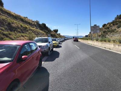 Αυτοκίνητα μέχρι τη γέφυρα του Νέδοντα!