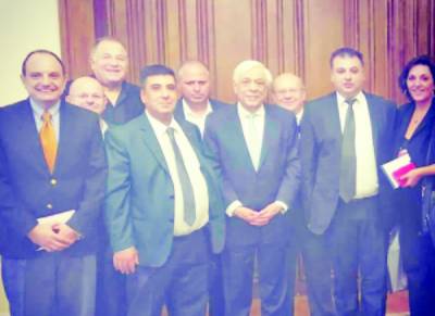Στον Πρόεδρο της Δημοκρατίας για το δημογραφικό οι τρίτεκνοι