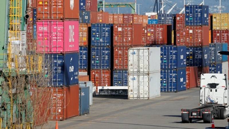 Σε ισχύ από σήμερα οι επιπλέον αμερικανικοί δασμοί στα εισαγόμενα φορτηγά και λεωφορεία