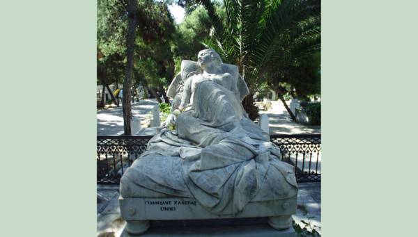 Το άγαλμα της &quot;Κοιμωμένης&quot; του Χαλεπά μεταφέρεται στη Γλυπτοθήκη