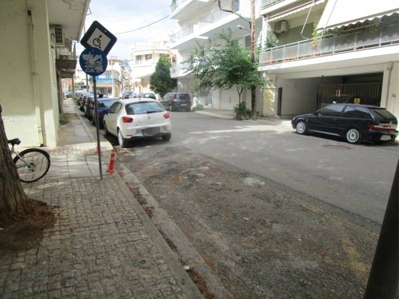 Να βαφτεί το πάρκινγκ