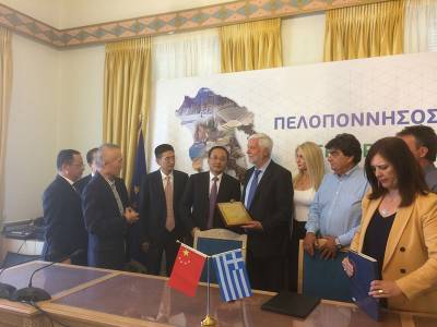 Συνάντηση Τατούλη με τον αντικυβερνήτη της Επαρχίας Σετσουάν της Κίνας