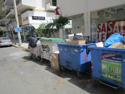 Να πλυθούν οι κάδοι