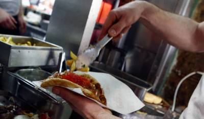 «Βαριά» καμπάνα σε ψητοπωλείο που σέρβιρε εννέα πελάτες στην Πιερία
