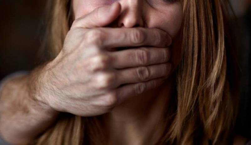 Θεσσαλονίκη - Βιασμός 24χρονης: Εισαγγελική έρευνα για κύκλωμα μαστροπείας (βίντεο)