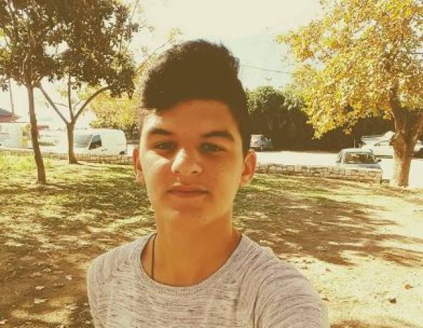 ΣΟΚ: &quot;Έσβησε&quot; 14χρονος ποδοσφαιριστής σε γήπεδο της Καλαμάτας