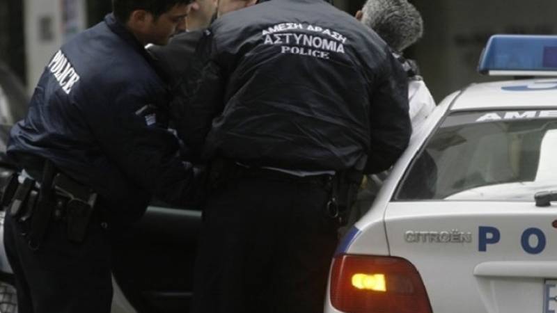 Σύλληψη 56χρονου στη Δράμα - Παρίστανε τον γιατρό για να εξαπατήσει πολίτες