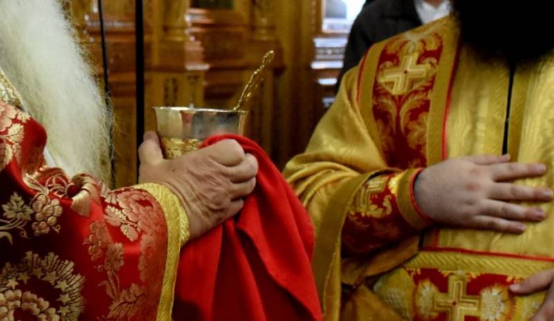 Ιωάννινα: Και δεύτερος ιερέας σε αργία επειδή χρησιμοποίησε πλαστικά σκεύη για τη μετάληψη των πιστών