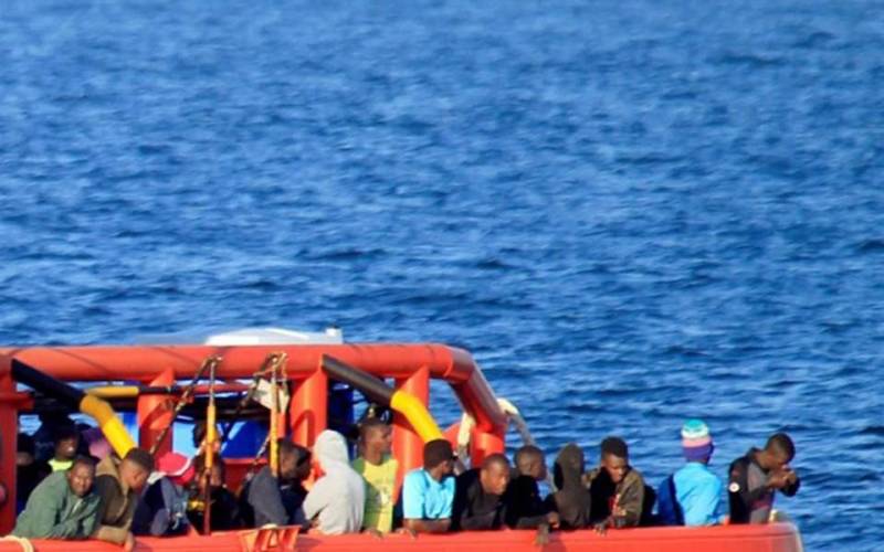 Είκοσι δύο μετανάστες αγνοούνται μετά το ναυάγιο πλεούμενου ανοικτά του Μαρόκου