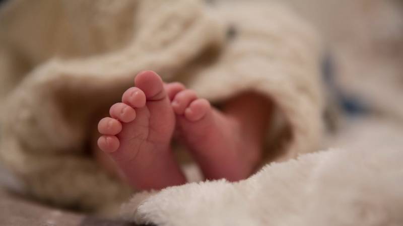 Έρευνα: Αυξημένος κίνδυνος καρδιοπάθειας για το μωρό, αν ο μπαμπάς καπνίζει
