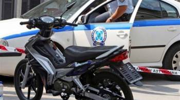 Νεαροί έκλεβαν μηχανάκια στη Σπάρτη