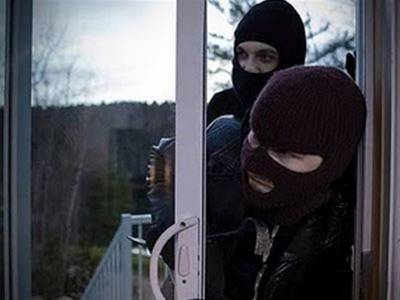 16.000 ευρώ &quot;λεία&quot; ληστείας στο Δερβένι 