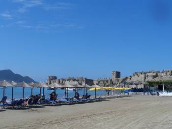 Καλοκαίρι στη Μεθώνη: Αυξάνεται η κίνηση, χειρότερη η σεζόν (φωτογραφίες)