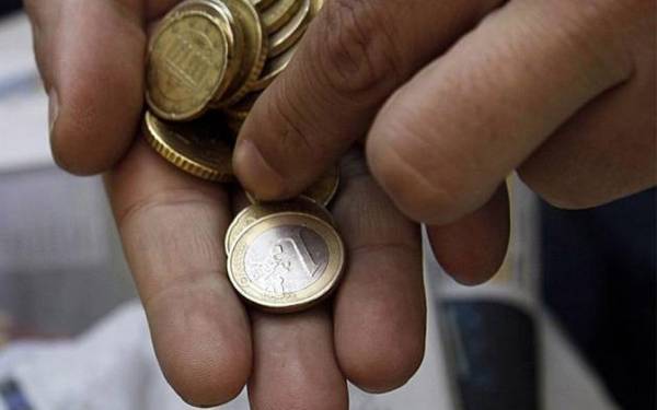 Bild: Πάνω από 7 δισεκ. ευρώ στην Ελλάδα από τις μεταρρυθμίσεις