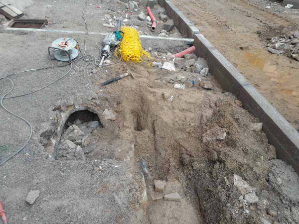 Καλαμάτα: Νοσηλεύτηκε ο εργαζόμενος που χτυπήθηκε από το ρεύμα στην οδό Κολοκοτρώνη